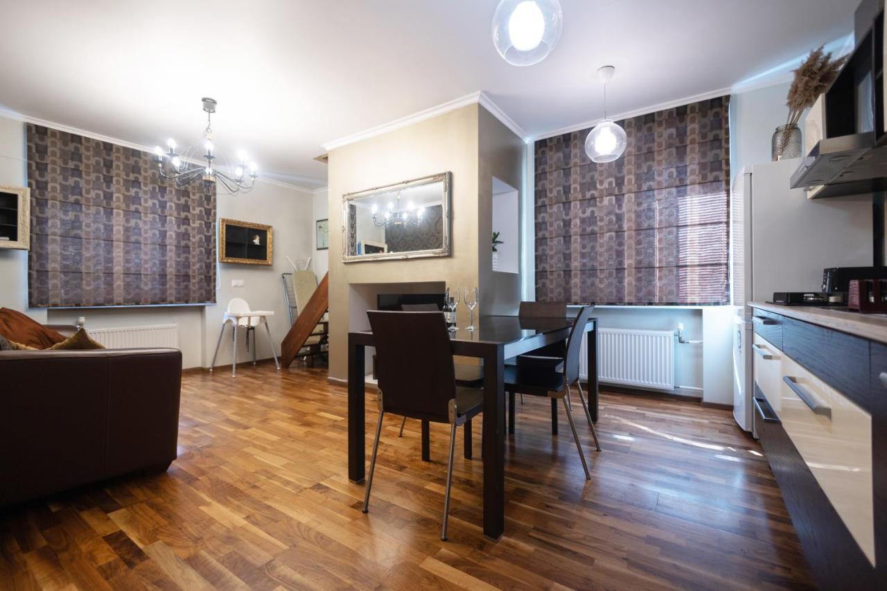 Revalia T1 Airport-bus Station One-bedroom Apartment